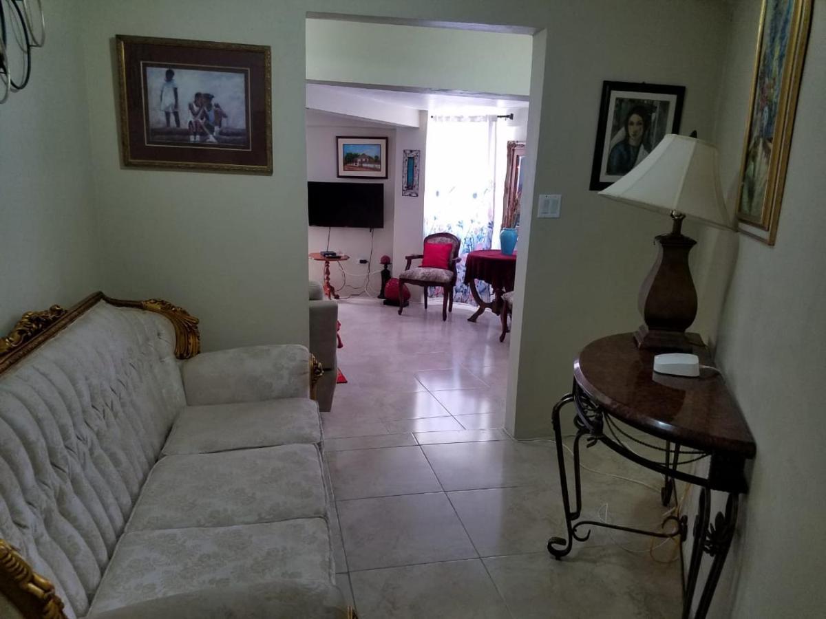 Bella Vista Vacation Apartment Montego Bay Luaran gambar