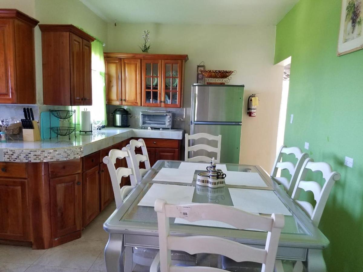 Bella Vista Vacation Apartment Montego Bay Luaran gambar